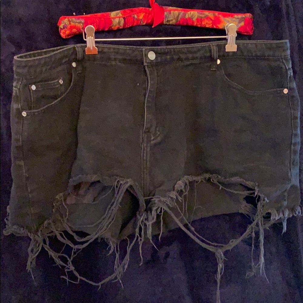Misguided Distressed Black Denim Shorts